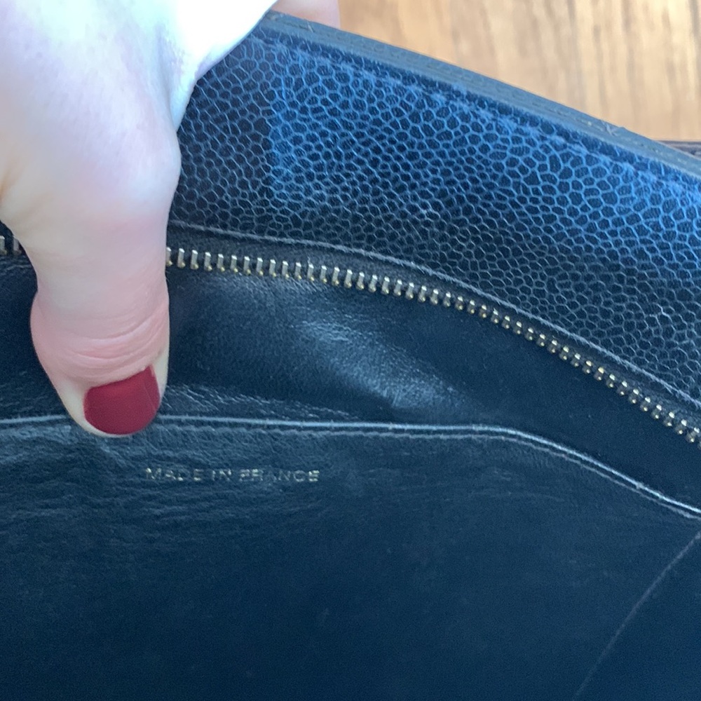 CHANEL Medallion Caviar Tote - Picture 14 of 15